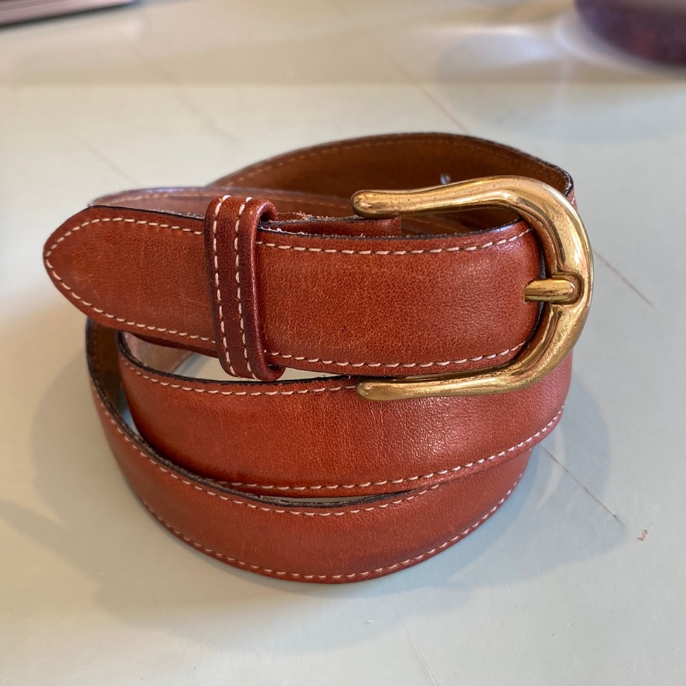 Dockers leather belt with brass closure